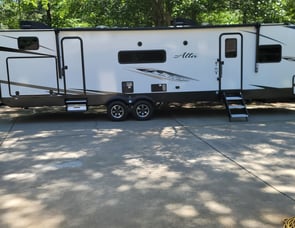 EAST TO WEST Alta 3150KBH