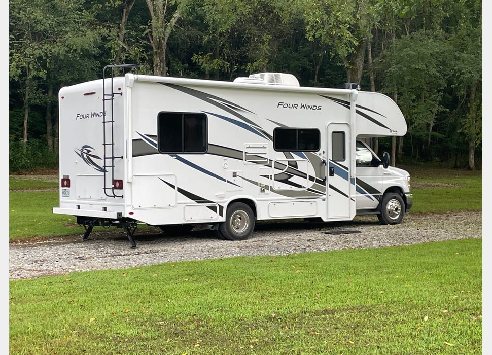 Class C Motor Home rentals in Champaign