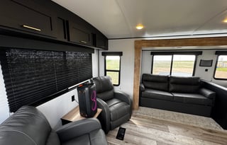 (NEW) Luxury Camper, with Delivery and set up!!!