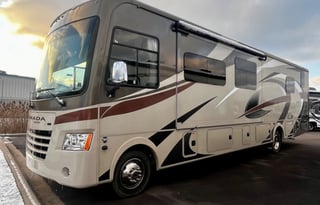 Glamping Fun: Mirada 35BH Class A w/ 2 Bathrooms