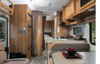 Arie's 2019 Thor Four Winds 29 foot C class