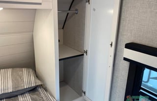 2024 Jayco Jay Feather 22BH Private Bed/Twin Bunk