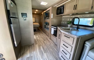 2021 Thor Motor Coach ACE 32.3