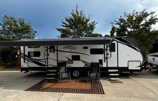 2018 Grand Design Imagine 2800BH