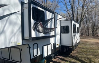 2018 Forest River Wildwood Hyperlyte 29RLSHL
