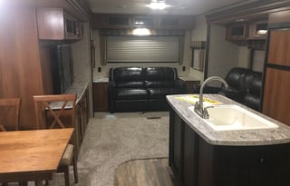 2018 avenger prime time 33rci