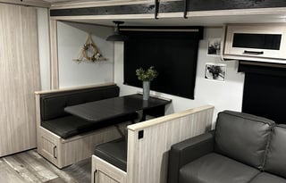 2022 Heartland 324Bh with Bunkhouse