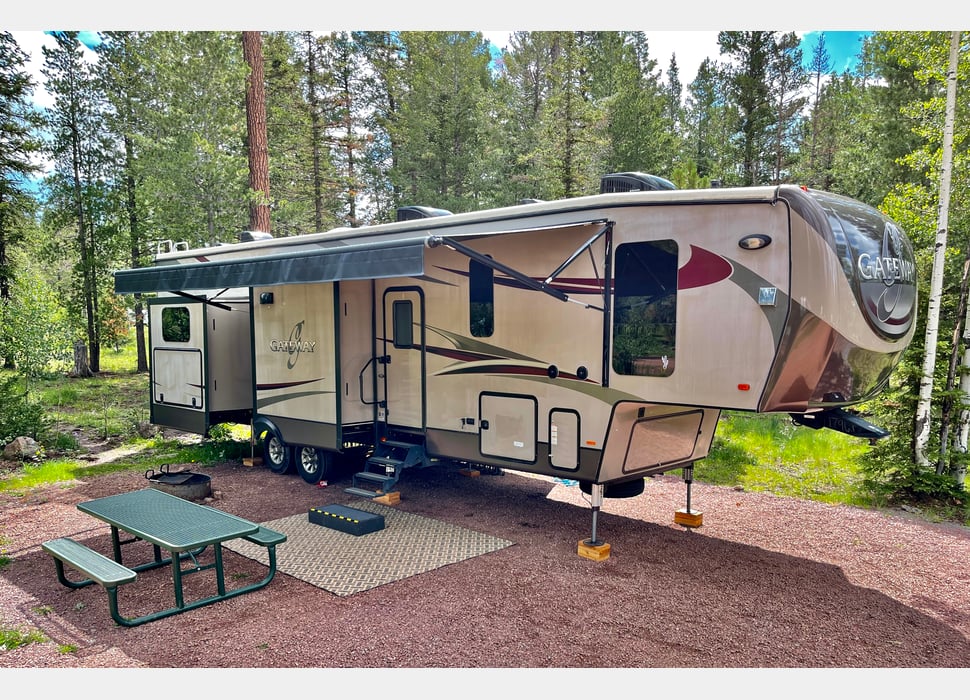 Fifth Wheel rentals in Goodyear