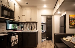 Brand NEW 2026 Luxury Camper Near Disney World!