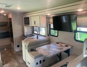 Thor Motor Coach Chateau 28Z