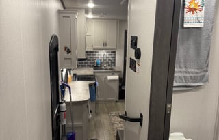 Cougar Sport with Bunkhouse!