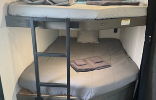 2022 Keystone Hideout 250BH