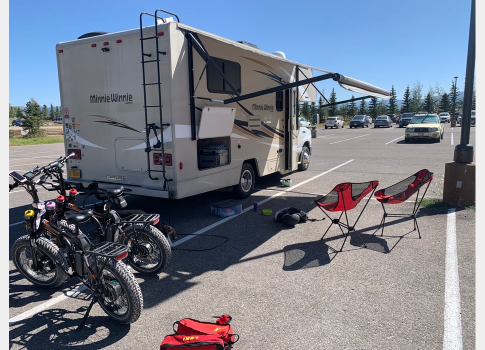 Class C Motor Home rentals in Keizer