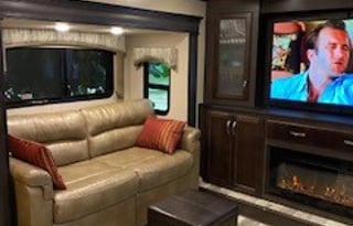 2020 Coachmen RV Brookstone 344FL
