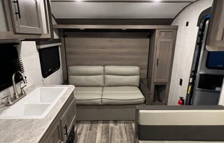 2022 Gulf Stream RV Gulf Stream Enlighten 19BH