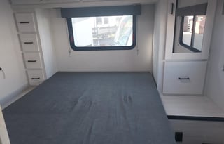 Raccoon lake pet friendly RV rental