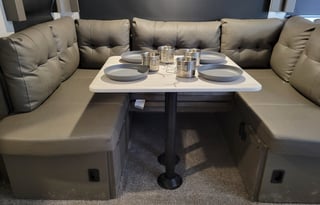 Carnero's beautiful home on wheels