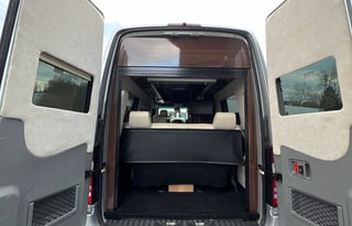 Airstream Interstate Lounge EXT