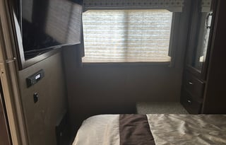 2017 Thor Motor Coach Four Winds 28Z