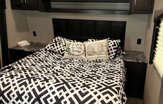 2017 Keystone RV Carbon 357