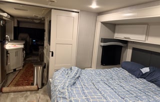 2022 Fleetwood RV Flair 32S