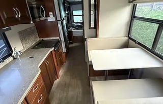 A10 Family Fun! NEW STARLINK-2SlideOuts-Priv Suite