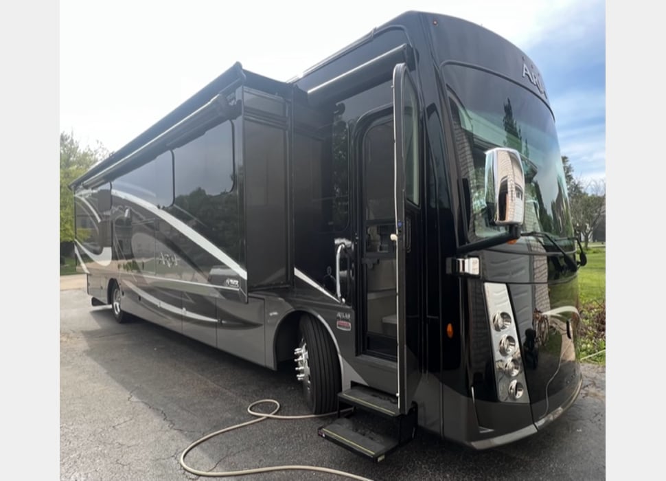 Class A Motor Home rentals in Bartlett