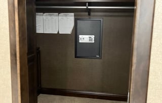 2017 Tiffin Motorhomes Phaeton 40 AH