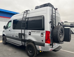 Thor Motor Coach Sanctuary 19L