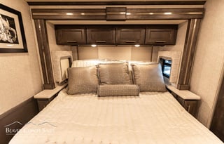 2022 Thor Motor Coach Aria 4000