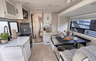 C4 *NEW* 2023 Prism Mercedes Luxury Rv - Sleeps 6