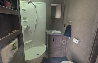 2018 Powerlite 24FS Wife approved Large Bathroom!