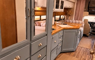 Tiffany Rose | Luxury Family Class C | Sleeps 7