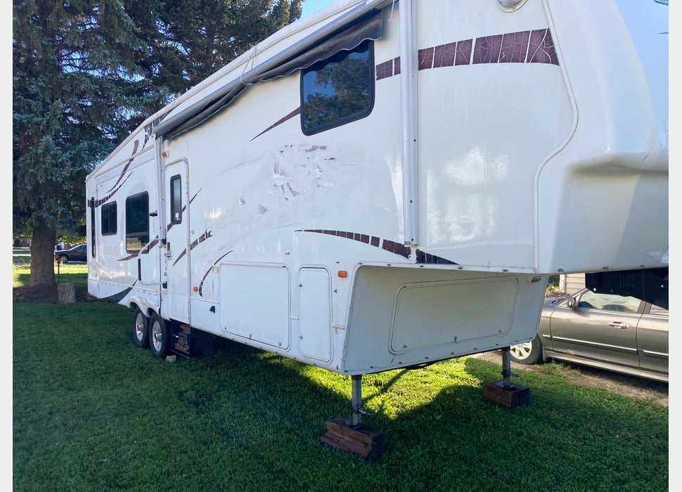 Fifth Wheel rentals in Smithfield