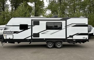 2024 Winnebago Industries Towables Minnie 2301BHS