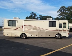 Fleetwood RV Discovery 36J