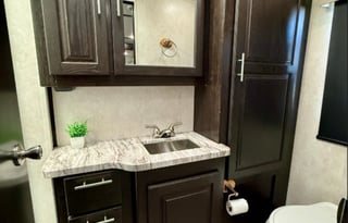 2020 Class A***King + 1.5 Baths*