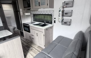2022 Dutchmen RV Coleman Lantern LT Series 274BH
