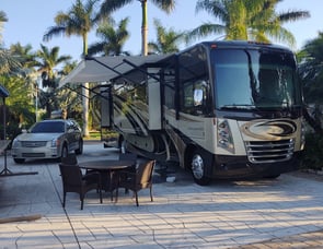 Thor Motor Coach Challenger 37GT