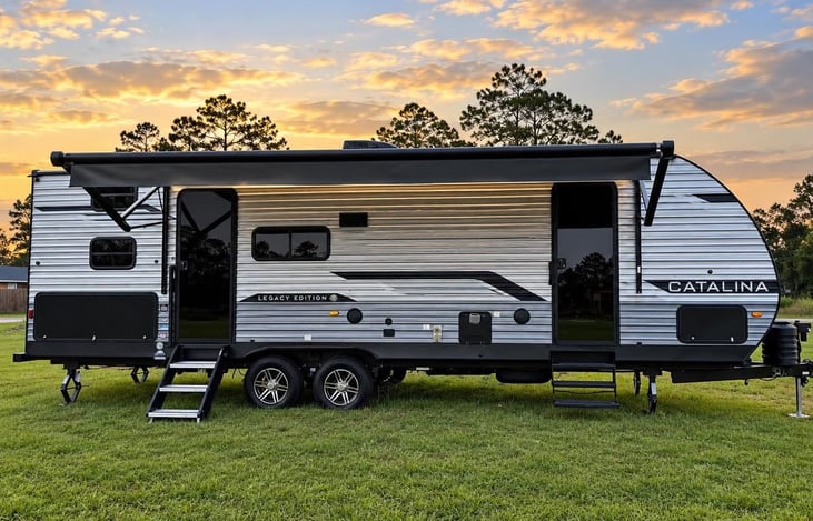 2025 Coachmen Catalina — spacious, family-friendly and ready for your next getaway! Set up and ready for your getaway with a spacious power awning for shaded outdoor relaxation.