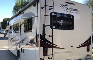 2019 Coachmen RV Freelander 28BH Ford 450 LowMiles