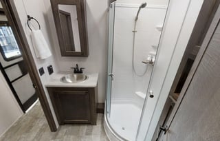 AGA 10 - 2021 Forest River RV XLR Hyper Lite 2815