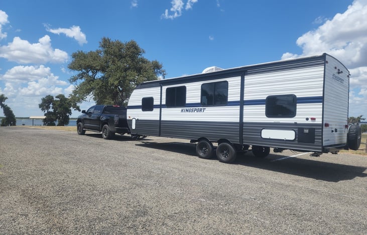 TRAILER WITH LARGE WINDOWS