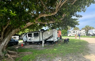 Small Family luxury Camper Rental
