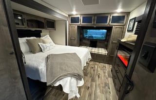 2023 SportTrek 312VBH Bunkhouse | Sleeps 8–10 |