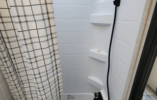 TWO HEARTS, ONE CAMPER: MOUNTAIN VIEWS