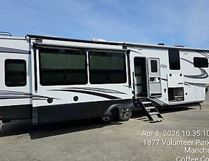 Grand Design Solitude 378MBS