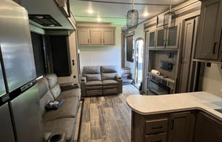 2020 Keystone Raptor 423 Toy Hauler GarageDelivery