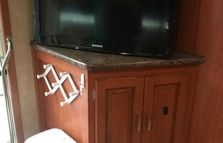 Perfect Family Vacation Motorhome Sleeps 6.