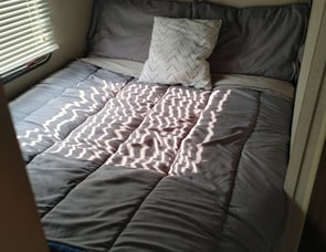 Thor Motor Coach dutchman coleman